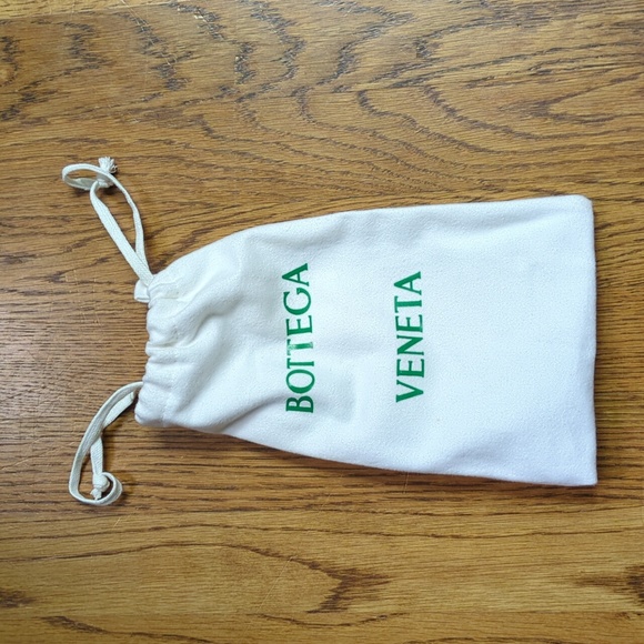 NEW Bottega Veneta Leather Blue Flower Keychain With Dustbag - Picture 13 of 14